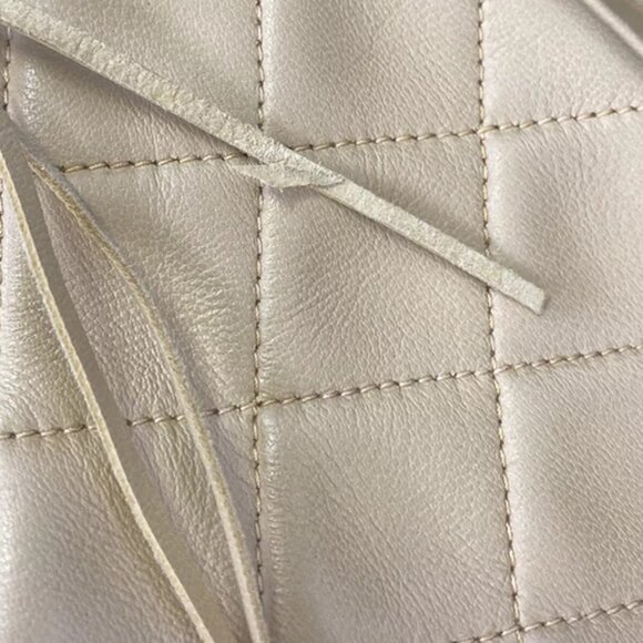 CHANEL CC Mini Matelasse Tassel Chain Shoulder Bag Leather BE Vintage - Picture 2 of 16